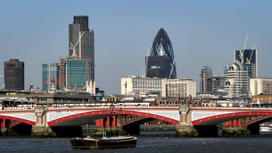 The London Stock Exchange — from coffeehouses to the heart of finance