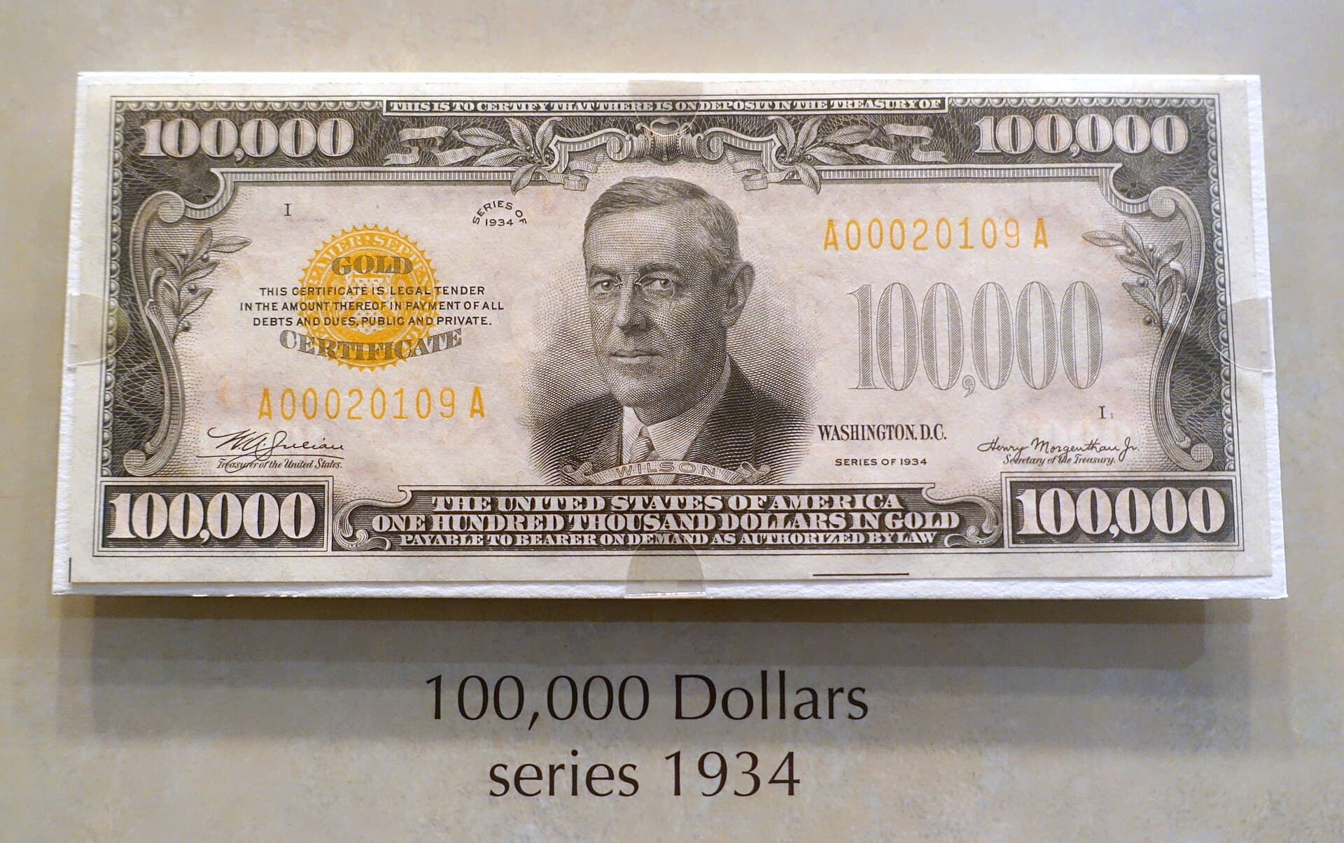 From gold to digital money — how money let go of metal